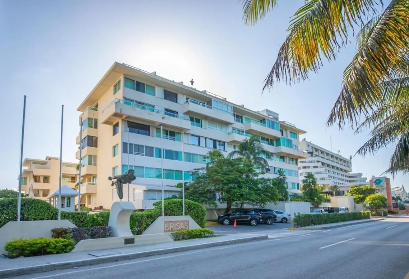 Espacioso Condo En Cancun - Con Acceso A Playa Meksika