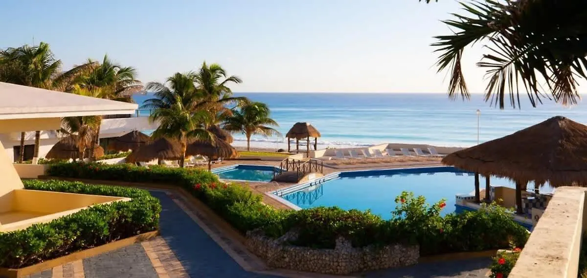 Espacioso Condo En Cancun - Con Acceso A Playa 0*,  Mexico