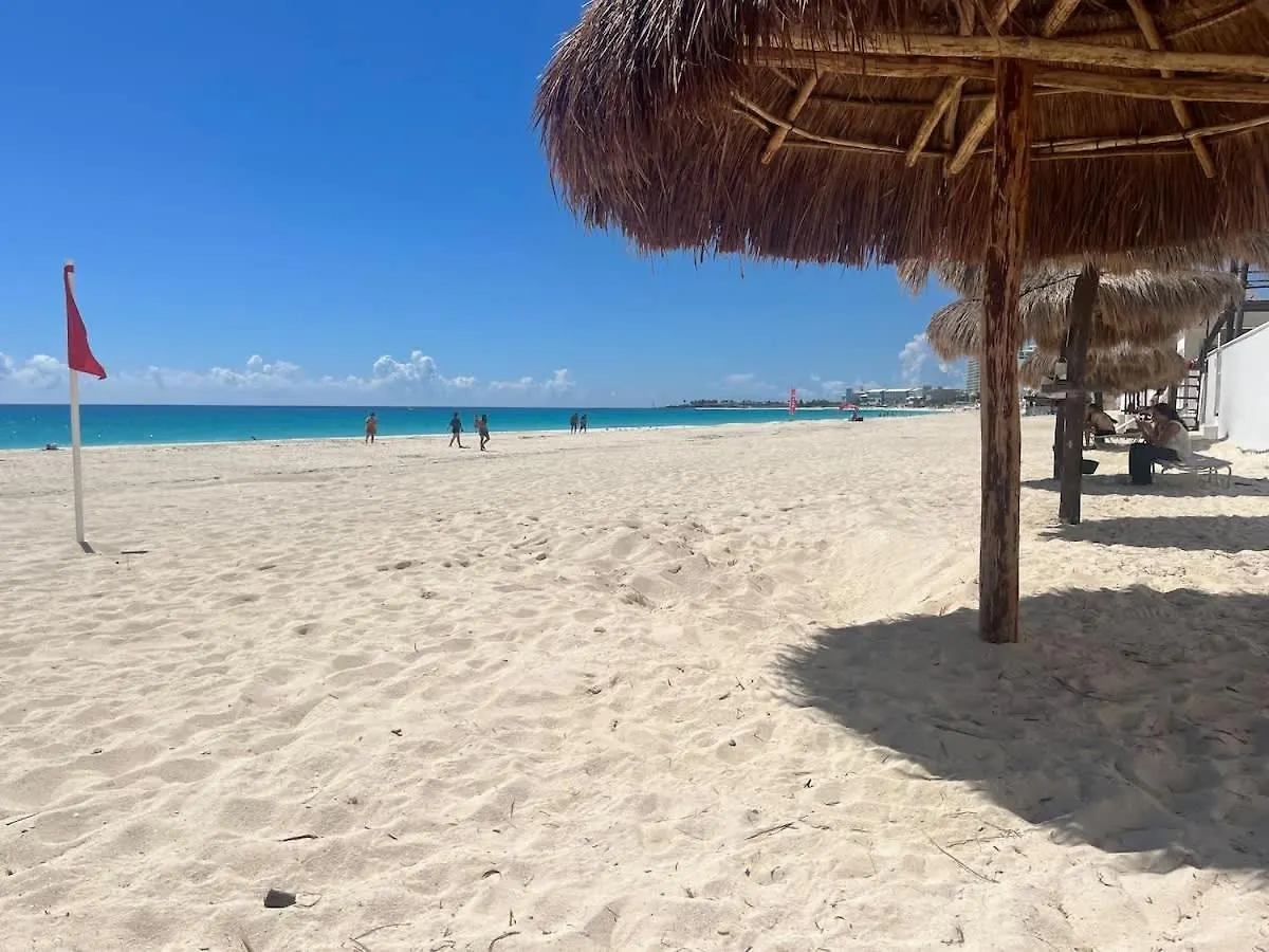 Apartment Espacioso Condo En Cancun - Con Acceso A Playa