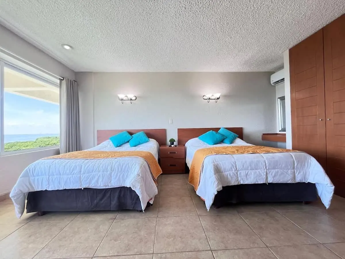 Espacioso Condo En Cancun - Con Acceso A Playa