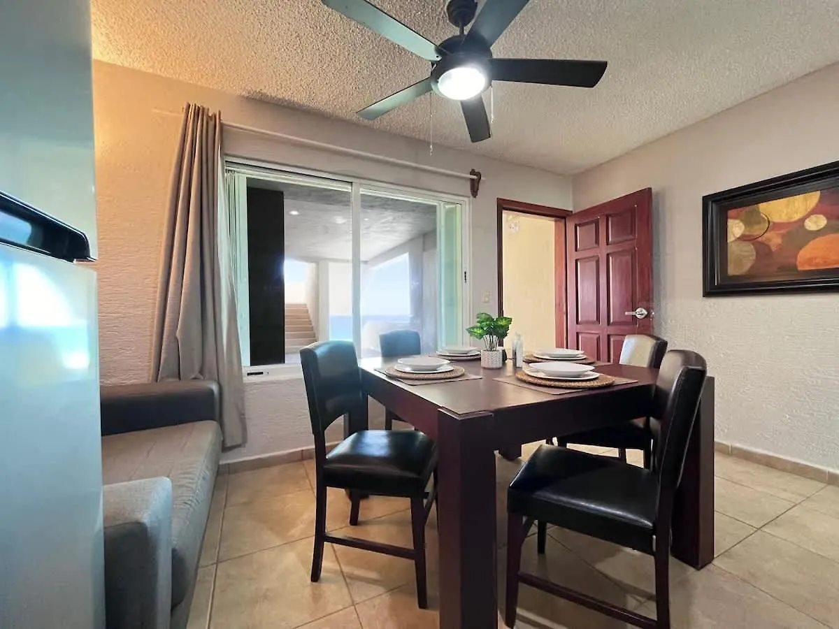 Espacioso Condo En Cancun - Con Acceso A Playa Mexico